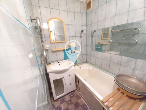 2-к квартира, 1/5 эт., 43м²