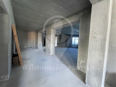 4-к квартира, 5/7 эт., 240м²